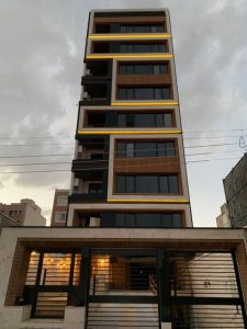 نمای چوب در کرمان عصر نوبن